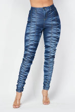 Load image into Gallery viewer, Baloa Ruched Jeans
