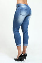 Load image into Gallery viewer, Ankle Jeans - Baloa Boutique
