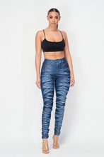 Load image into Gallery viewer, Baloa Ruched Jeans
