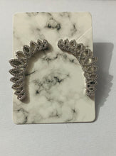 Load image into Gallery viewer, Modesta Climber Ear Cuffs
