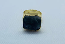 Load image into Gallery viewer, Modesta Black/Litmus Color Ring
