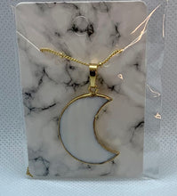Load image into Gallery viewer, Modesta MOON Natural Seashell Necklace
